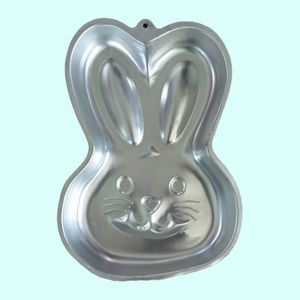 Vintage Bunny Head 1992 Cake Mold Pan Wilton #2105-9438